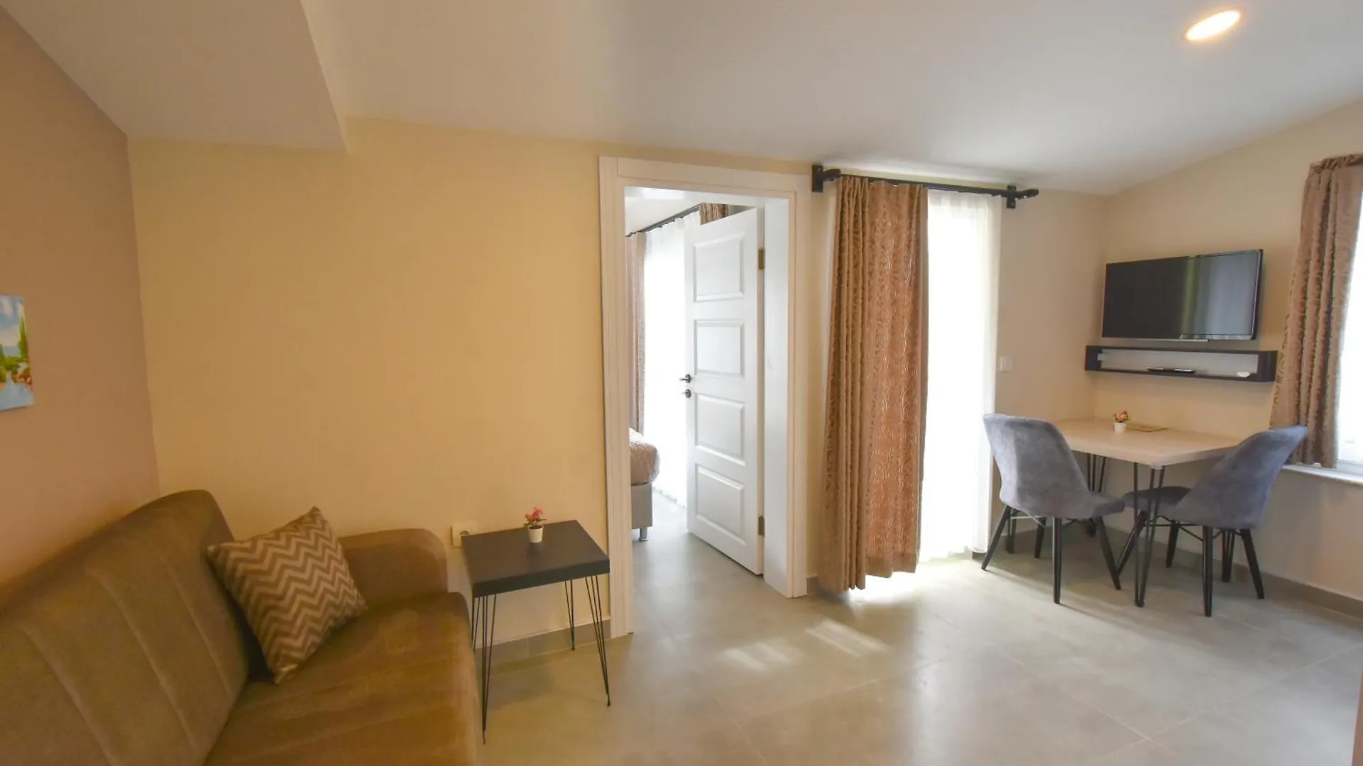 Beyaz Melek Apart Hotel 安塔利亚